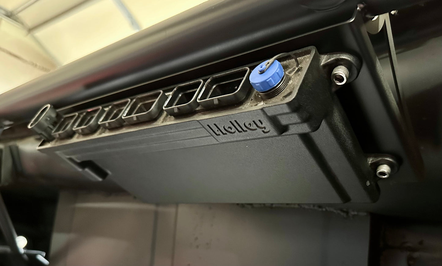 Holley Dominator Roll Bar Mount